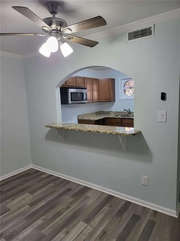 5400 Roswell Road Unit G2, Sandy Springs, Georgia 30342, 1 Bedroom Bedrooms, ,1 BathroomBathrooms,Residential,Sold,5400 Roswell Road Unit G2,6971535