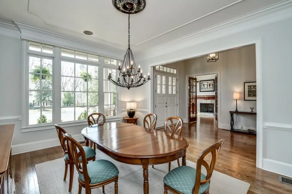 635 Colebrook Court Nw, Atlanta, Georgia 30327, 6 Bedrooms Bedrooms, ,6 BathroomsBathrooms,Residential,Sold,635 Colebrook Court Nw,5988825