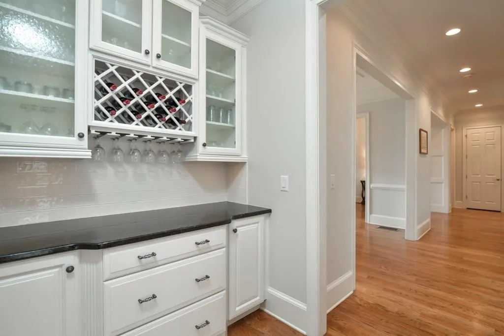 635 Colebrook Court Nw, Atlanta, Georgia 30327, 6 Bedrooms Bedrooms, ,6 BathroomsBathrooms,Residential,Sold,635 Colebrook Court Nw,5988825