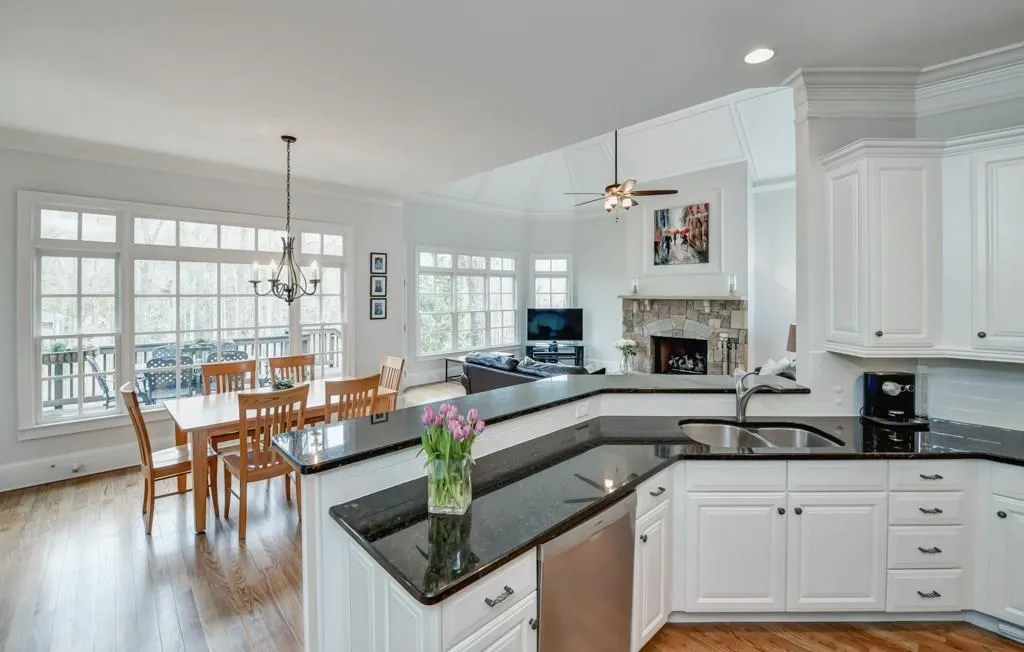 635 Colebrook Court Nw, Atlanta, Georgia 30327, 6 Bedrooms Bedrooms, ,6 BathroomsBathrooms,Residential,Sold,635 Colebrook Court Nw,5988825