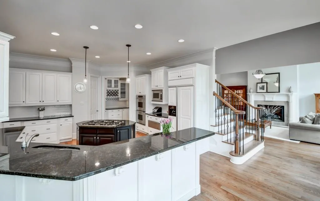 635 Colebrook Court Nw, Atlanta, Georgia 30327, 6 Bedrooms Bedrooms, ,6 BathroomsBathrooms,Residential,Sold,635 Colebrook Court Nw,5988825