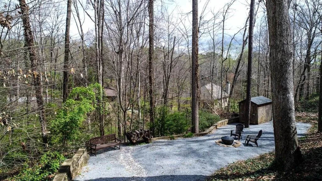 635 Colebrook Court Nw, Atlanta, Georgia 30327, 6 Bedrooms Bedrooms, ,6 BathroomsBathrooms,Residential,Sold,635 Colebrook Court Nw,5988825