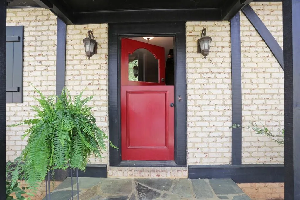 4765 Lafayette Avenue Nw, Atlanta, Georgia 30327, 5 Bedrooms Bedrooms, ,3 BathroomsBathrooms,Residential,Sold,4765 Lafayette Avenue Nw,5666948