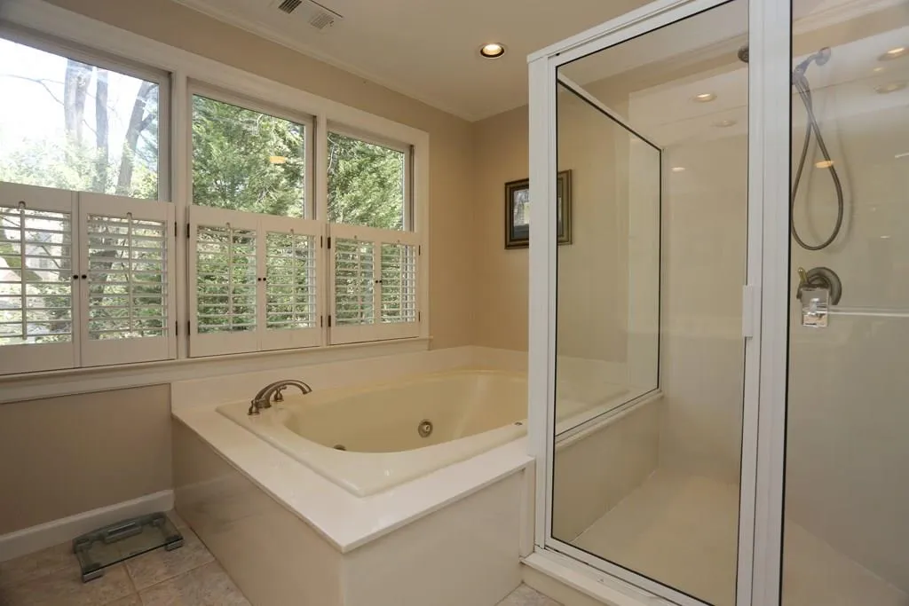 4765 Lafayette Avenue Nw, Atlanta, Georgia 30327, 5 Bedrooms Bedrooms, ,3 BathroomsBathrooms,Residential,Sold,4765 Lafayette Avenue Nw,5666948