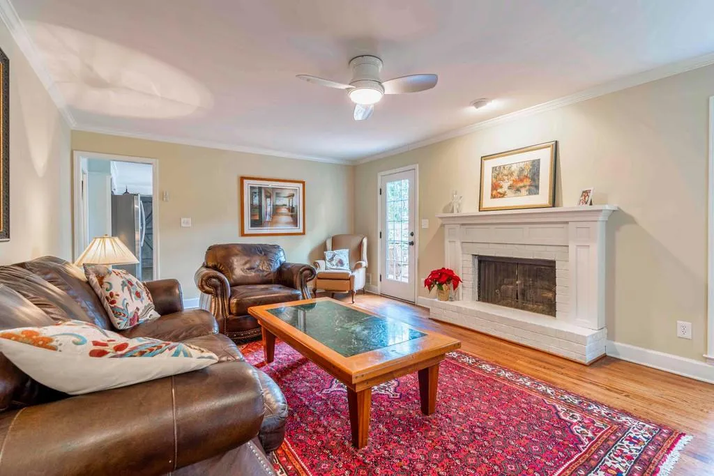 300 Stone Mill Trail Ne, Atlanta, Georgia 30328, 5 Bedrooms Bedrooms, ,3 BathroomsBathrooms,Residential,Sold,300 Stone Mill Trail Ne,6828267