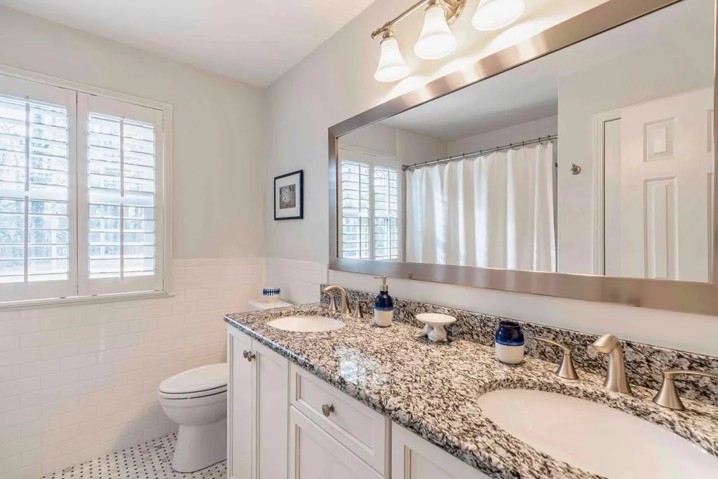 300 Stone Mill Trail Ne, Atlanta, Georgia 30328, 5 Bedrooms Bedrooms, ,3 BathroomsBathrooms,Residential,Sold,300 Stone Mill Trail Ne,6828267