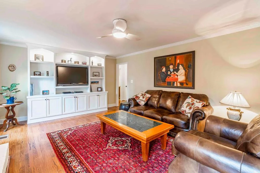 300 Stone Mill Trail Ne, Atlanta, Georgia 30328, 5 Bedrooms Bedrooms, ,3 BathroomsBathrooms,Residential,Sold,300 Stone Mill Trail Ne,6828267
