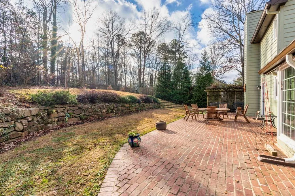 300 Stone Mill Trail Ne, Atlanta, Georgia 30328, 5 Bedrooms Bedrooms, ,3 BathroomsBathrooms,Residential,Sold,300 Stone Mill Trail Ne,6828267