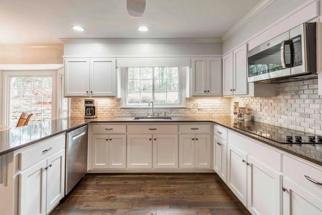 300 Stone Mill Trail Ne, Atlanta, Georgia 30328, 5 Bedrooms Bedrooms, ,3 BathroomsBathrooms,Residential,Sold,300 Stone Mill Trail Ne,6828267