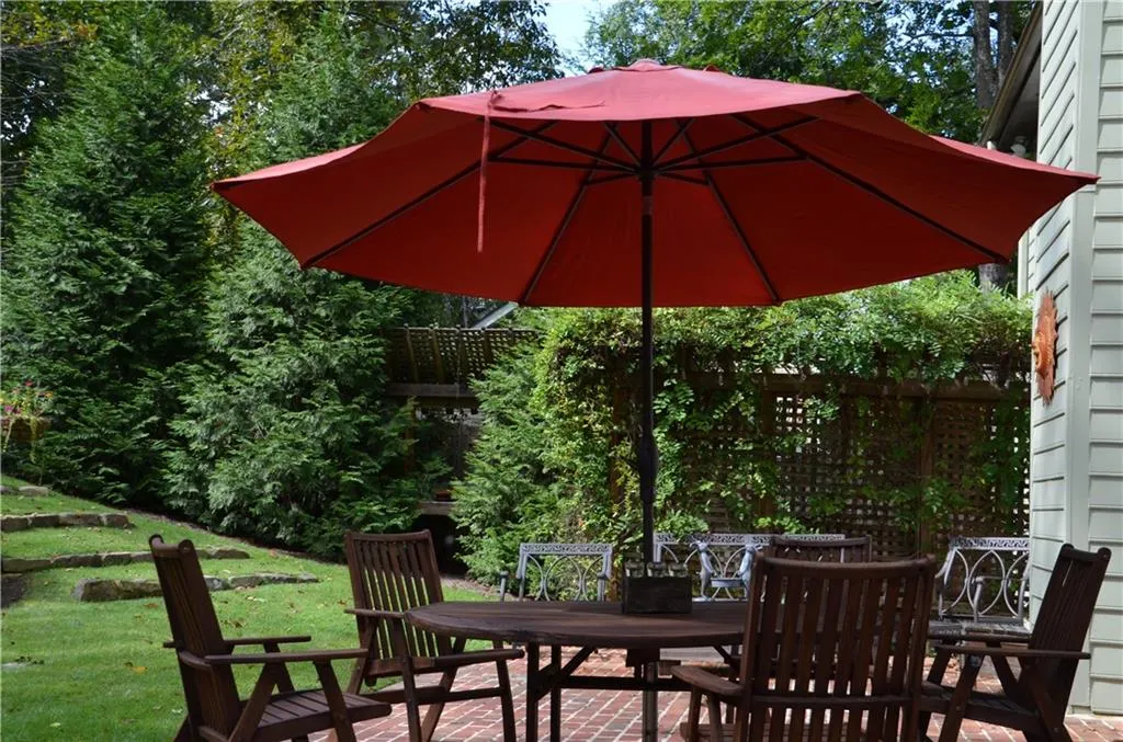 300 Stone Mill Trail Ne, Atlanta, Georgia 30328, 5 Bedrooms Bedrooms, ,3 BathroomsBathrooms,Residential,Sold,300 Stone Mill Trail Ne,6828267