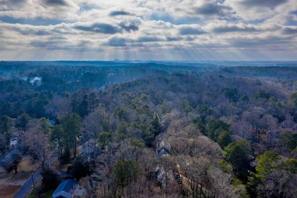 300 Stone Mill Trail Ne, Atlanta, Georgia 30328, 5 Bedrooms Bedrooms, ,3 BathroomsBathrooms,Residential,Sold,300 Stone Mill Trail Ne,6828267
