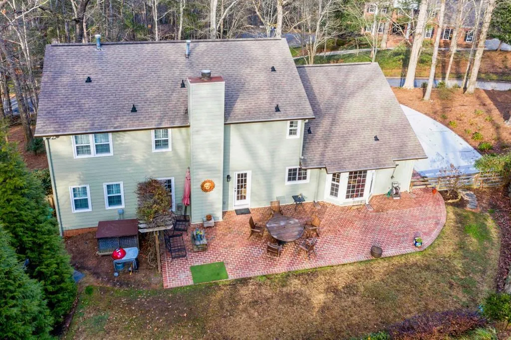 300 Stone Mill Trail Ne, Atlanta, Georgia 30328, 5 Bedrooms Bedrooms, ,3 BathroomsBathrooms,Residential,Sold,300 Stone Mill Trail Ne,6828267
