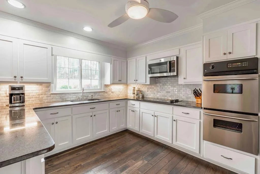 300 Stone Mill Trail Ne, Atlanta, Georgia 30328, 5 Bedrooms Bedrooms, ,3 BathroomsBathrooms,Residential,Sold,300 Stone Mill Trail Ne,6828267