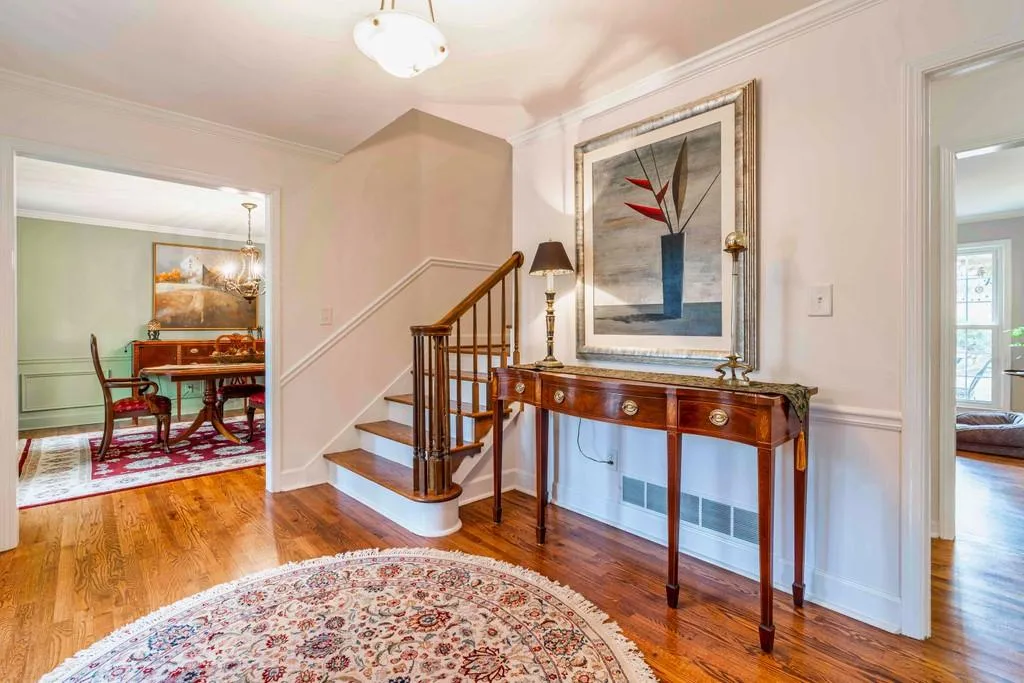 300 Stone Mill Trail Ne, Atlanta, Georgia 30328, 5 Bedrooms Bedrooms, ,3 BathroomsBathrooms,Residential,Sold,300 Stone Mill Trail Ne,6828267