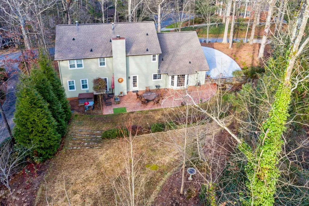 300 Stone Mill Trail Ne, Atlanta, Georgia 30328, 5 Bedrooms Bedrooms, ,3 BathroomsBathrooms,Residential,Sold,300 Stone Mill Trail Ne,6828267