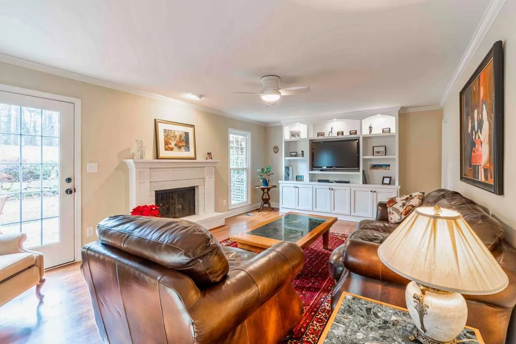 300 Stone Mill Trail Ne, Atlanta, Georgia 30328, 5 Bedrooms Bedrooms, ,3 BathroomsBathrooms,Residential,Sold,300 Stone Mill Trail Ne,6828267