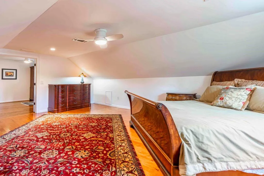 300 Stone Mill Trail Ne, Atlanta, Georgia 30328, 5 Bedrooms Bedrooms, ,3 BathroomsBathrooms,Residential,Sold,300 Stone Mill Trail Ne,6828267