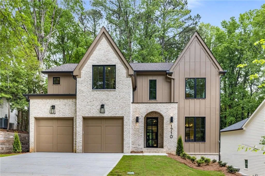 1710 Wayland Circle Ne, Brookhaven, Georgia 30319, 5 Bedrooms Bedrooms, ,4 BathroomsBathrooms,Residential,Sold,1710 Wayland Circle Ne,7564208