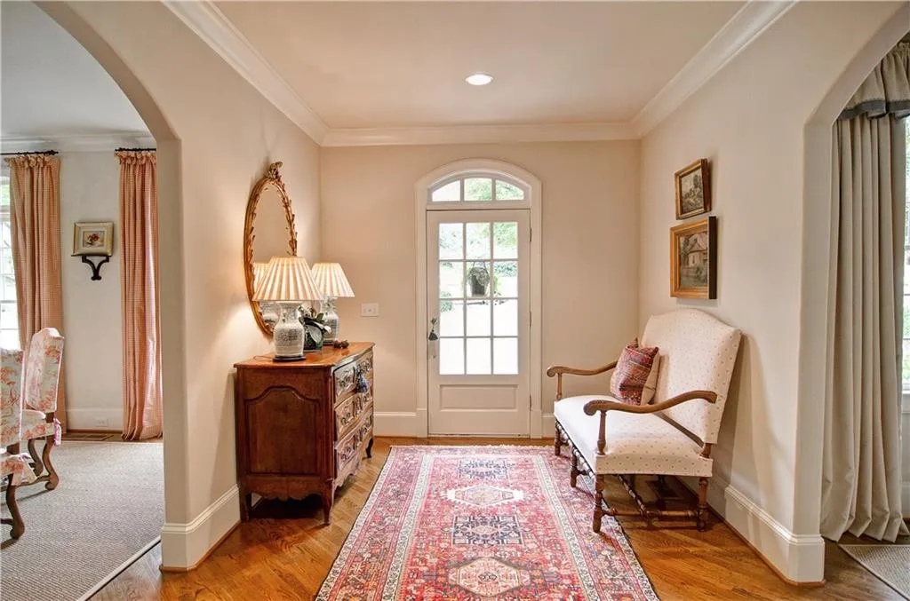 4231 Potters Walk Ne, Atlanta, Georgia 30342, 6 Bedrooms Bedrooms, ,5 BathroomsBathrooms,Residential,Sold,4231 Potters Walk Ne,5784829