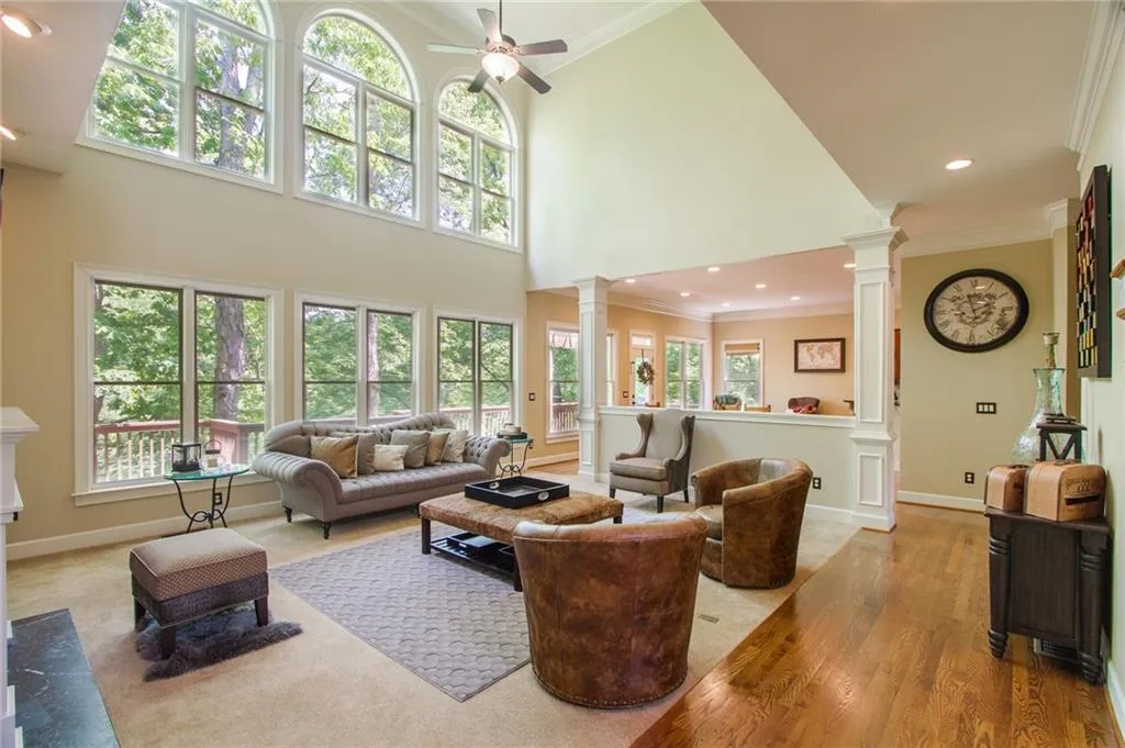 235 Trowbridge Road, Sandy Springs, Georgia 30350, 6 Bedrooms Bedrooms, ,5 BathroomsBathrooms,Residential,Sold,235 Trowbridge Road,5707236