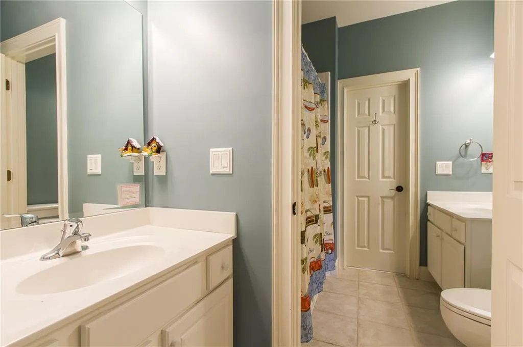 235 Trowbridge Road, Sandy Springs, Georgia 30350, 6 Bedrooms Bedrooms, ,5 BathroomsBathrooms,Residential,Sold,235 Trowbridge Road,5707236