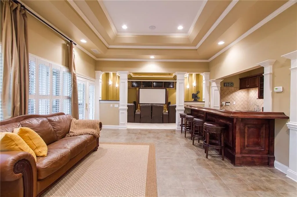235 Trowbridge Road, Sandy Springs, Georgia 30350, 6 Bedrooms Bedrooms, ,5 BathroomsBathrooms,Residential,Sold,235 Trowbridge Road,5707236