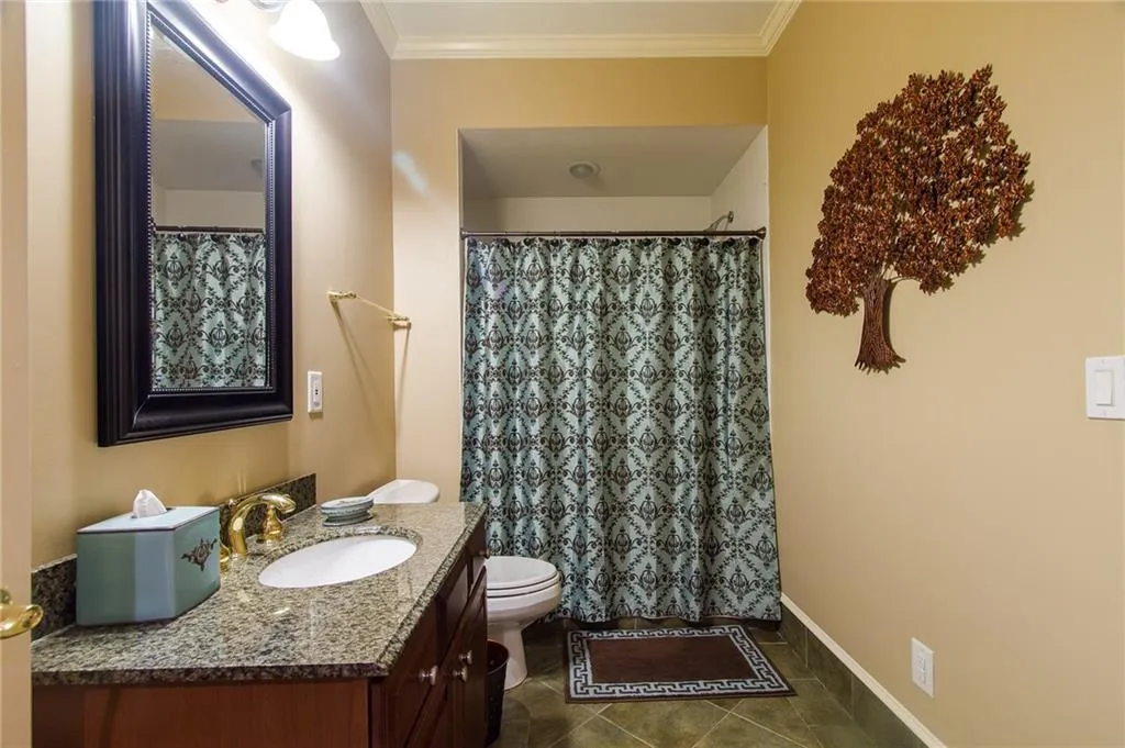 235 Trowbridge Road, Sandy Springs, Georgia 30350, 6 Bedrooms Bedrooms, ,5 BathroomsBathrooms,Residential,Sold,235 Trowbridge Road,5707236