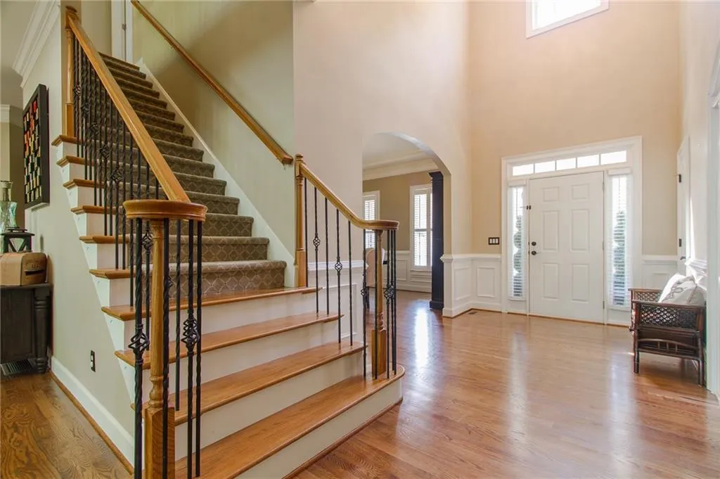 235 Trowbridge Road, Sandy Springs, Georgia 30350, 6 Bedrooms Bedrooms, ,5 BathroomsBathrooms,Residential,Sold,235 Trowbridge Road,5707236