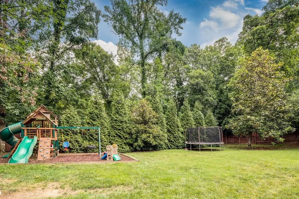6910 Hunters Knoll, Atlanta, Georgia 30328, 6 Bedrooms Bedrooms, ,5 BathroomsBathrooms,Residential,Sold,6910 Hunters Knoll,5856603