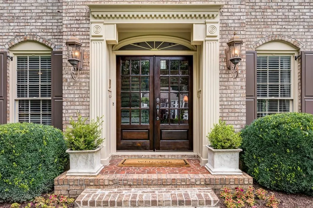 6910 Hunters Knoll, Atlanta, Georgia 30328, 6 Bedrooms Bedrooms, ,5 BathroomsBathrooms,Residential,Sold,6910 Hunters Knoll,5856603