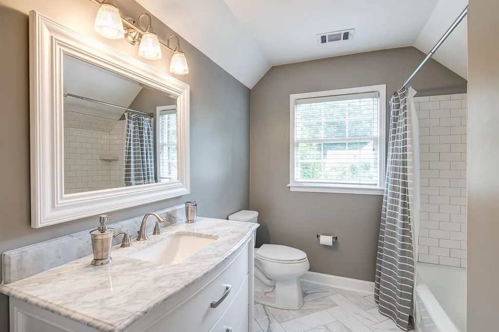 6910 Hunters Knoll, Atlanta, Georgia 30328, 6 Bedrooms Bedrooms, ,5 BathroomsBathrooms,Residential,Sold,6910 Hunters Knoll,5856603