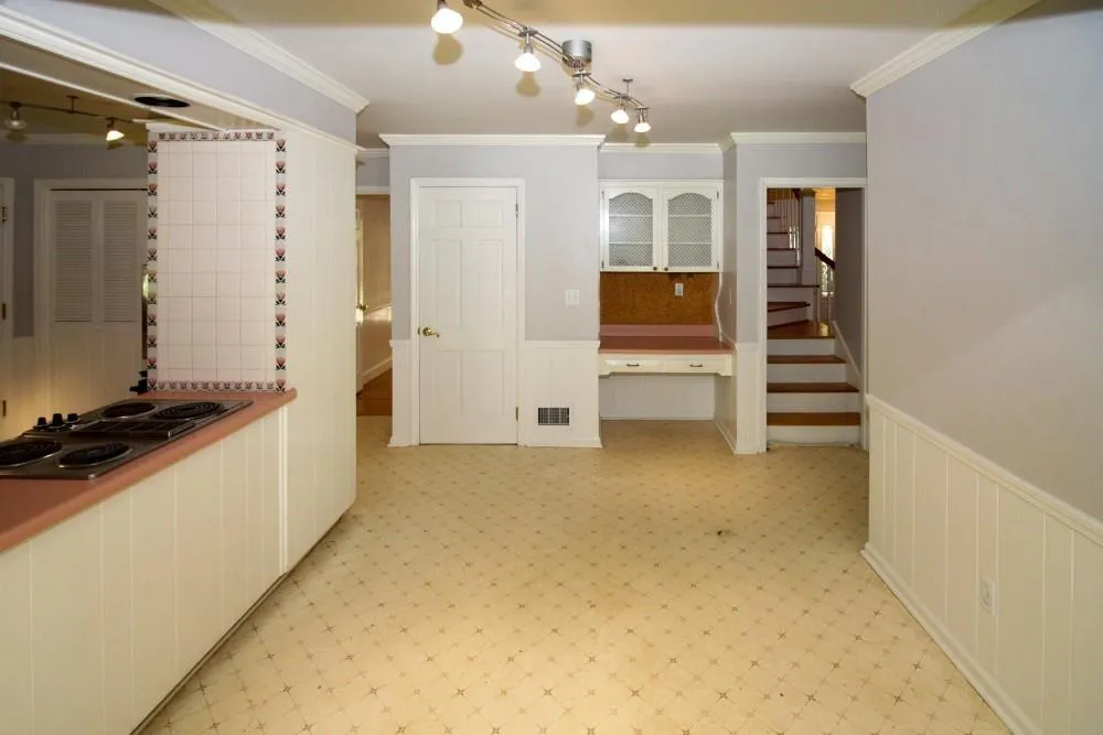 220 Hillswick Court, Sandy Springs, Georgia 30328, 4 Bedrooms Bedrooms, ,2 BathroomsBathrooms,Residential,Sold,220 Hillswick Court,5923393