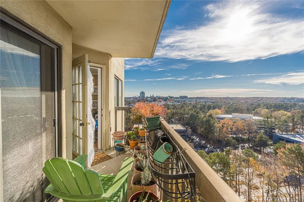 795 Hammond Drive Unit 1808, Sandy Springs, Georgia 30328, 1 Bedroom Bedrooms, ,1 BathroomBathrooms,Residential,Sold,795 Hammond Drive Unit 1808,6974991