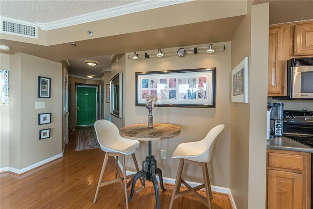 795 Hammond Drive Unit 1808, Sandy Springs, Georgia 30328, 1 Bedroom Bedrooms, ,1 BathroomBathrooms,Residential,Sold,795 Hammond Drive Unit 1808,6974991