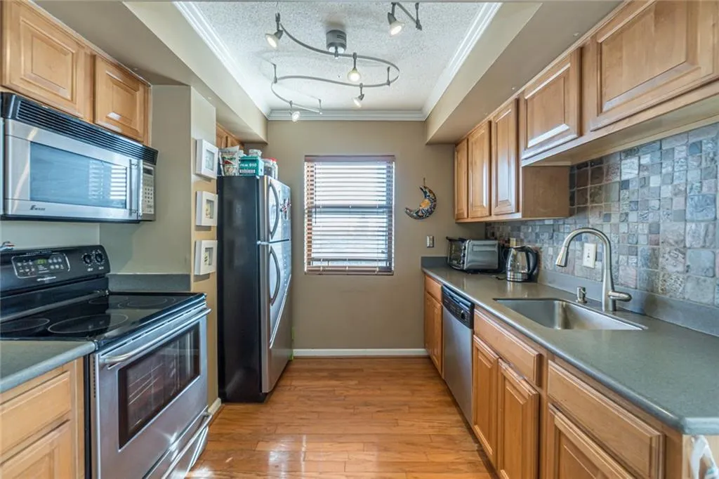 795 Hammond Drive Unit 1808, Sandy Springs, Georgia 30328, 1 Bedroom Bedrooms, ,1 BathroomBathrooms,Residential,Sold,795 Hammond Drive Unit 1808,6974991