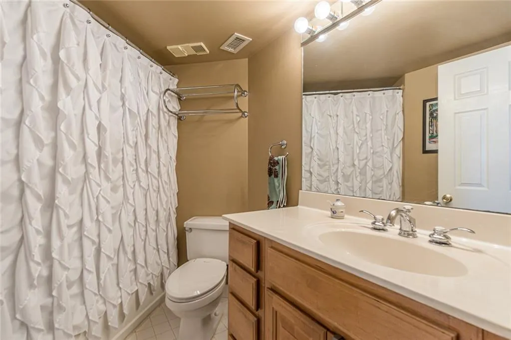 795 Hammond Drive Unit 1808, Sandy Springs, Georgia 30328, 1 Bedroom Bedrooms, ,1 BathroomBathrooms,Residential,Sold,795 Hammond Drive Unit 1808,6974991