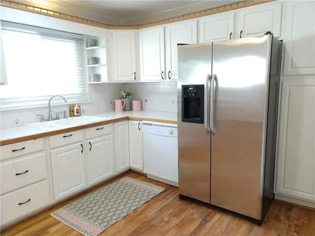 7164 Stonington Drive Unit 7164, Sandy Springs, Georgia 30328, 3 Bedrooms Bedrooms, ,3 BathroomsBathrooms,Residential,Sold,7164 Stonington Drive Unit 7164,6082544