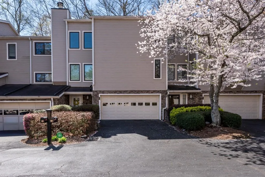 58 Basswood Circle Unit 29, Atlanta, Georgia 30328, 3 Bedrooms Bedrooms, ,3 BathroomsBathrooms,Residential,Sold,58 Basswood Circle Unit 29,7547123