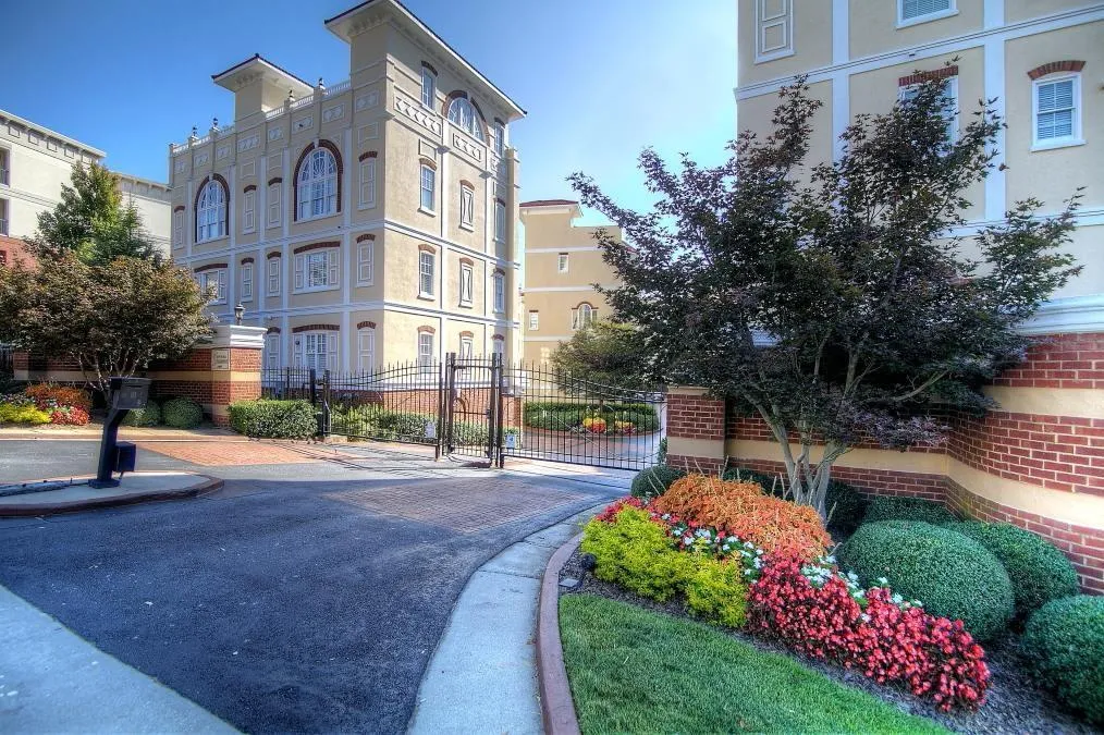 3541 Roswell Road Ne Unit 10, Atlanta, Georgia 30305, 2 Bedrooms Bedrooms, ,2 BathroomsBathrooms,Residential,Sold,3541 Roswell Road Ne Unit 10,5597868