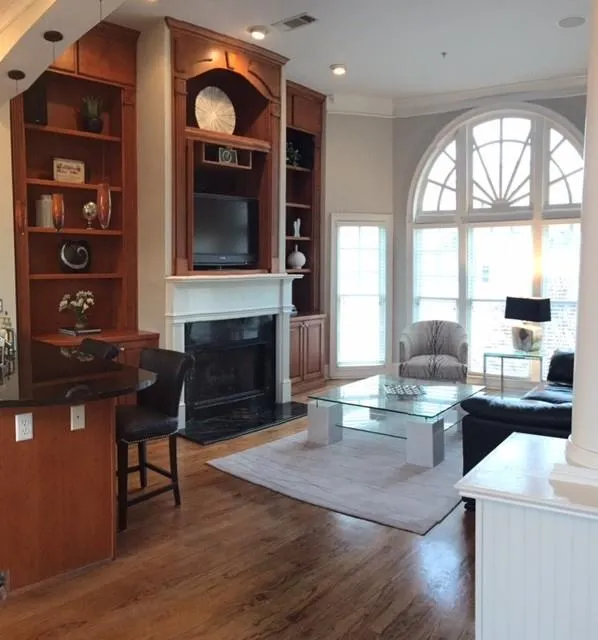 3541 Roswell Road Ne Unit 10, Atlanta, Georgia 30305, 2 Bedrooms Bedrooms, ,2 BathroomsBathrooms,Residential,Sold,3541 Roswell Road Ne Unit 10,5597868