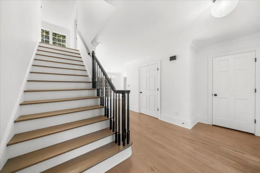 335 Skyridge Drive, Atlanta, Georgia 30350, 4 Bedrooms Bedrooms, ,3 BathroomsBathrooms,Residential,Sold,335 Skyridge Drive,7451701