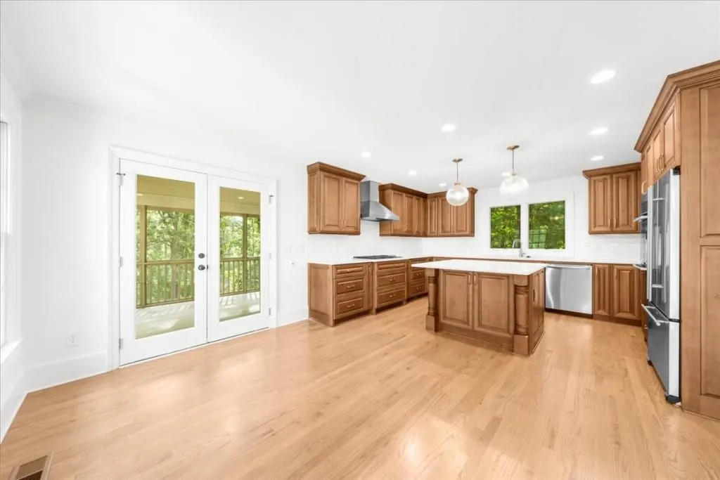 335 Skyridge Drive, Atlanta, Georgia 30350, 4 Bedrooms Bedrooms, ,3 BathroomsBathrooms,Residential,Sold,335 Skyridge Drive,7451701