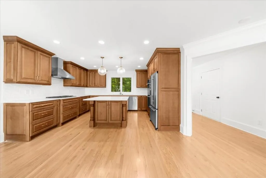 335 Skyridge Drive, Atlanta, Georgia 30350, 4 Bedrooms Bedrooms, ,3 BathroomsBathrooms,Residential,Sold,335 Skyridge Drive,7451701