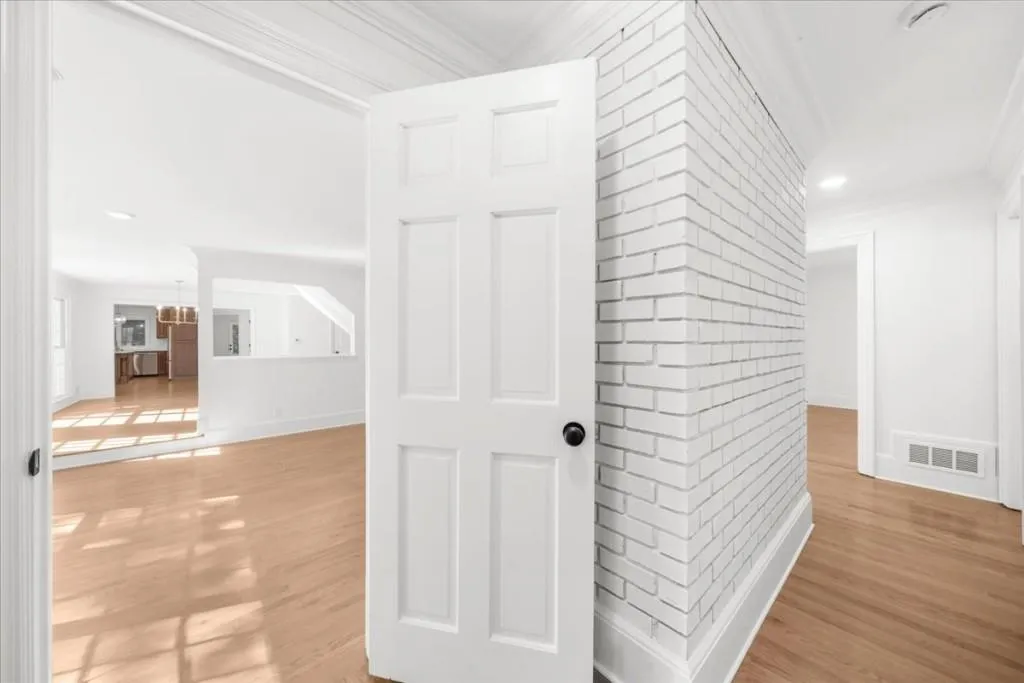 335 Skyridge Drive, Atlanta, Georgia 30350, 4 Bedrooms Bedrooms, ,3 BathroomsBathrooms,Residential,Sold,335 Skyridge Drive,7451701