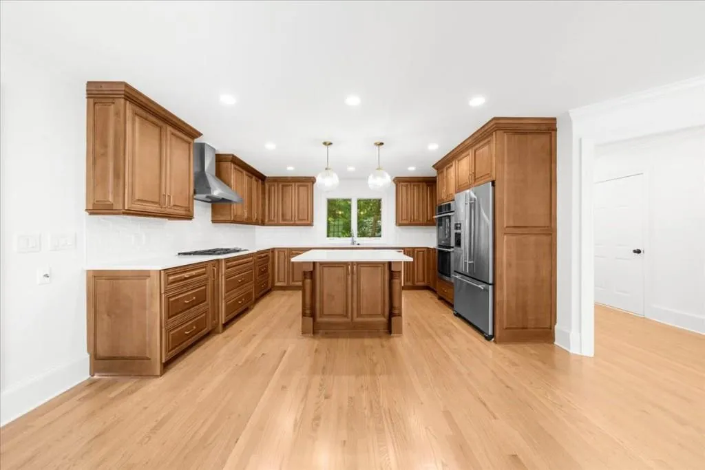 335 Skyridge Drive, Atlanta, Georgia 30350, 4 Bedrooms Bedrooms, ,3 BathroomsBathrooms,Residential,Sold,335 Skyridge Drive,7451701