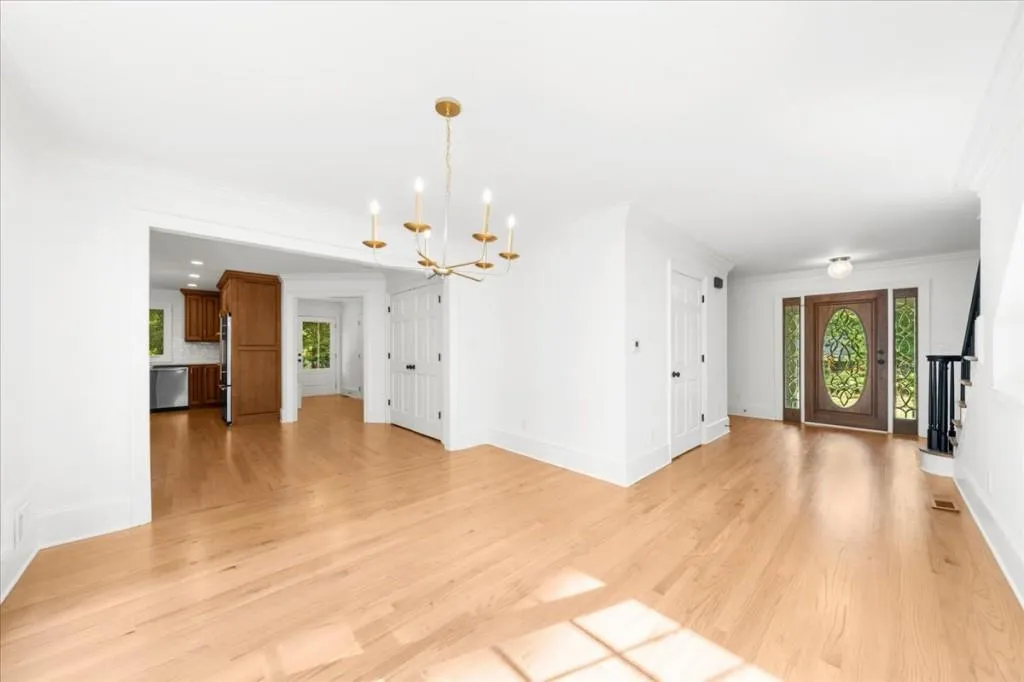 335 Skyridge Drive, Atlanta, Georgia 30350, 4 Bedrooms Bedrooms, ,3 BathroomsBathrooms,Residential,Sold,335 Skyridge Drive,7451701