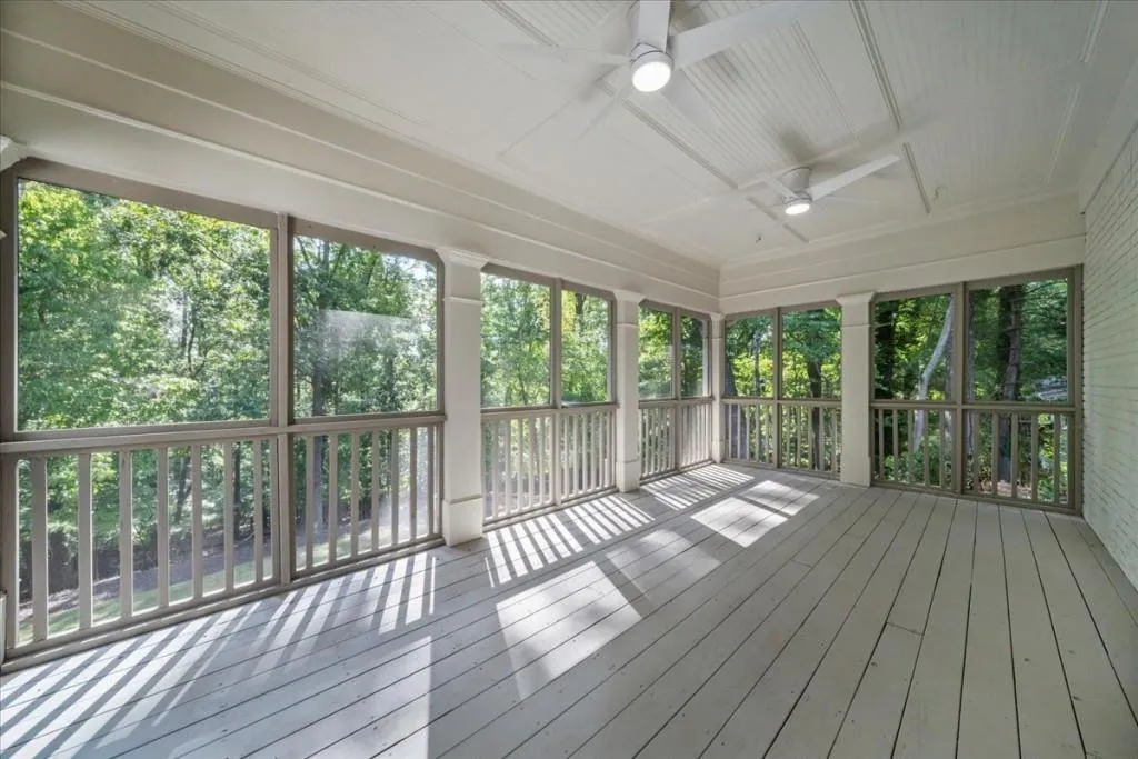 335 Skyridge Drive, Atlanta, Georgia 30350, 4 Bedrooms Bedrooms, ,3 BathroomsBathrooms,Residential,Sold,335 Skyridge Drive,7451701