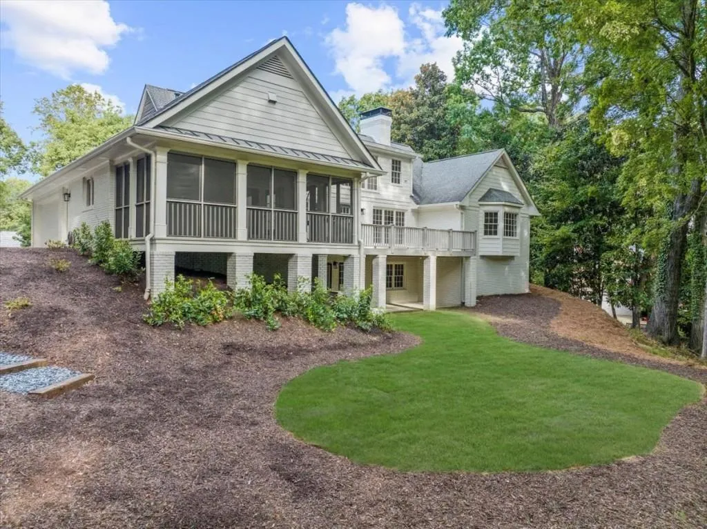 335 Skyridge Drive, Atlanta, Georgia 30350, 4 Bedrooms Bedrooms, ,3 BathroomsBathrooms,Residential,Sold,335 Skyridge Drive,7451701