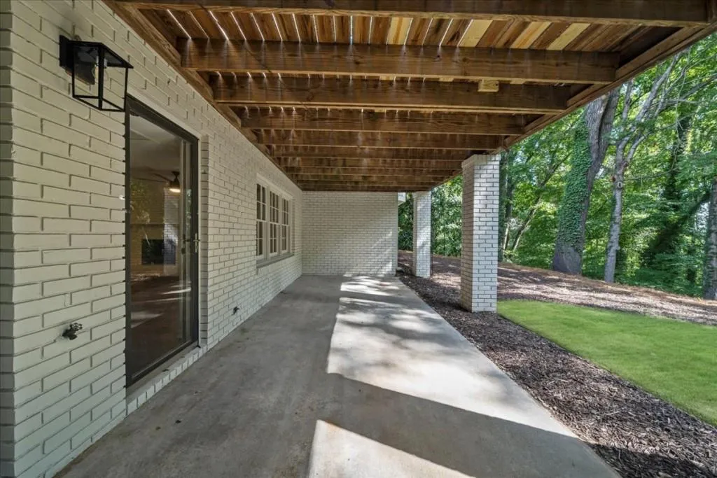 335 Skyridge Drive, Atlanta, Georgia 30350, 4 Bedrooms Bedrooms, ,3 BathroomsBathrooms,Residential,Sold,335 Skyridge Drive,7451701