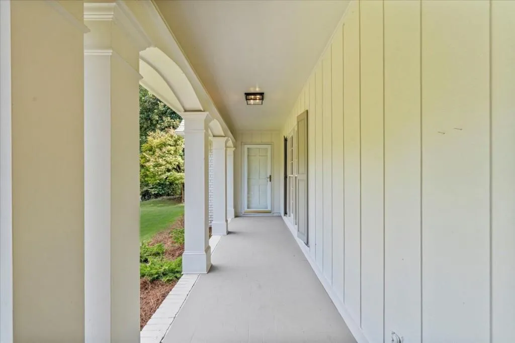 335 Skyridge Drive, Atlanta, Georgia 30350, 4 Bedrooms Bedrooms, ,3 BathroomsBathrooms,Residential,Sold,335 Skyridge Drive,7451701